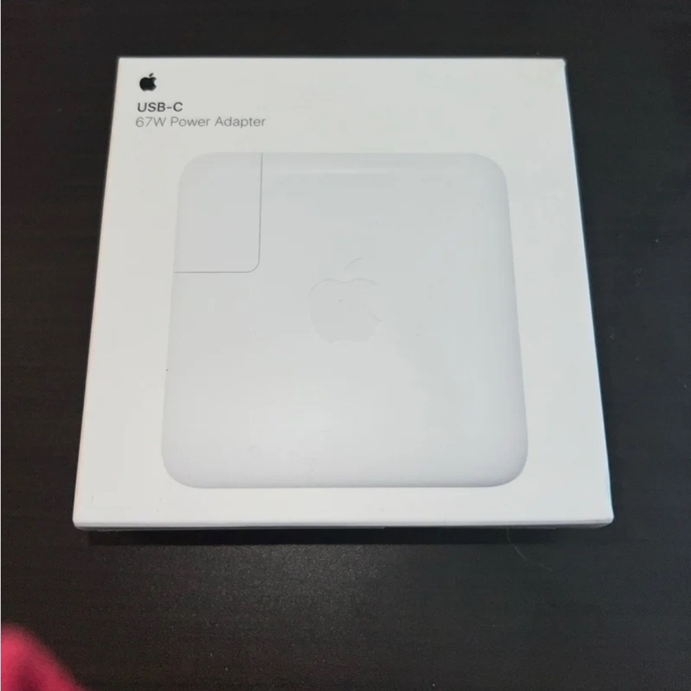 Apple 67W USB-C Power Adapter for 13-inch MacBook Pro 2016 14-inch MacBook Pro